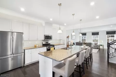 30 Niper Pl, Mount Olive, NJ 07828
