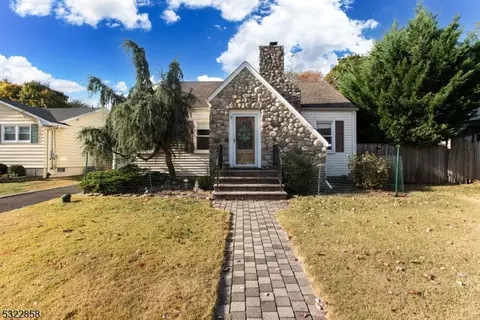 103 Cramer Ave, Green Brook, NJ 08812