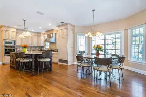 43 Horizon Dr, Wayne, NJ 07470 photo 6