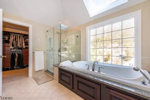 43 Horizon Dr, Wayne, NJ 07470 photo 25