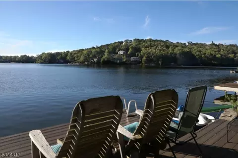 193 Lakeview Ave, Ringwood, NJ 07456