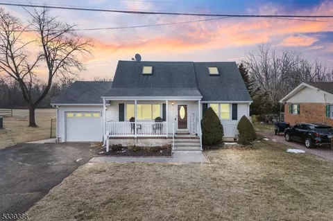 120 Persinko St, Manville, NJ 08835