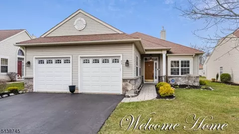 23 Renaissance Blvd, Franklin Twp, NJ 08873
