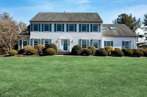 70 Springhouse Ln, Bernards, NJ 07920