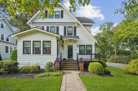 82 Oakview Ave, Maplewood, NJ 07040