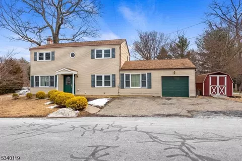 98 Mansel Dr, Roxbury Twp, NJ 07850
