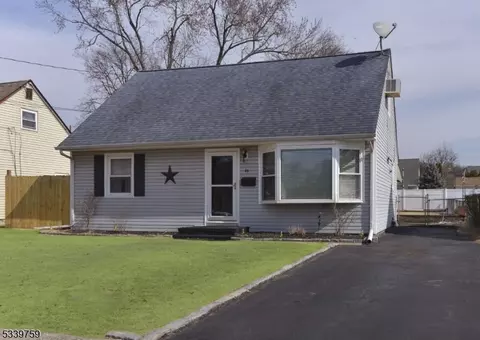 49 Central Ave, Pompton Lakes, NJ 07442