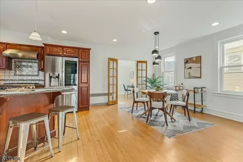 28 Comley Pl, Bloomfield, NJ 07003 photo 9