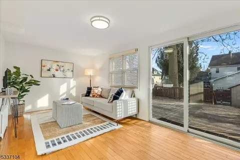 28 Comley Pl, Bloomfield, NJ 07003 photo 17