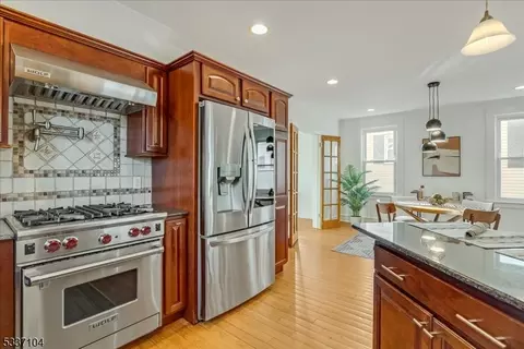28 Comley Pl, Bloomfield, NJ 07003 photo 16