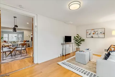 28 Comley Pl, Bloomfield, NJ 07003 photo 19