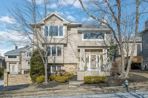 40 Clarken Dr, West Orange, NJ 07052