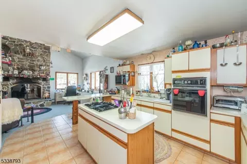 16 Peterson Rd, Wayne, NJ 07470 photo 16