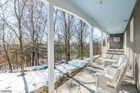 16 Peterson Rd, Wayne, NJ 07470 photo 4