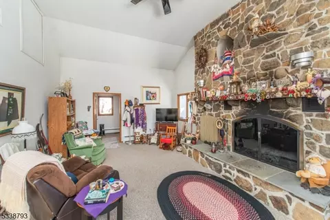 16 Peterson Rd, Wayne, NJ 07470 photo 20