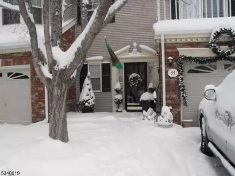 59 Sapphire Ln, Franklin Park, NJ 08823