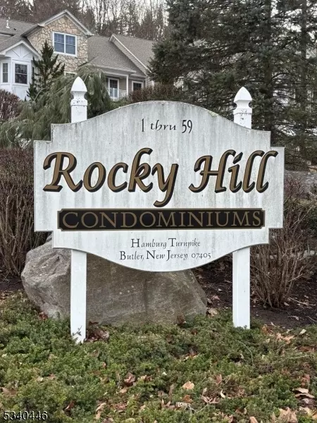 15 Hamburg Tpke, Bloomingdale, NJ 07403