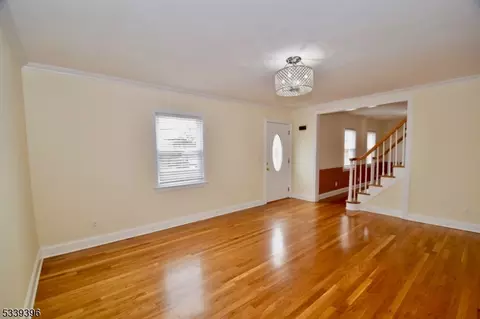 366 Mountain Ave, Springfield, NJ 07081 photo 4