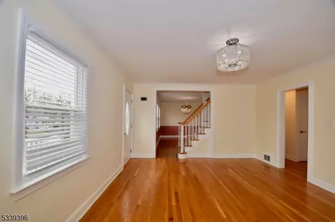 366 Mountain Ave, Springfield, NJ 07081 photo 12