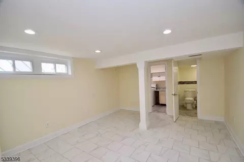 366 Mountain Ave, Springfield, NJ 07081 photo 32