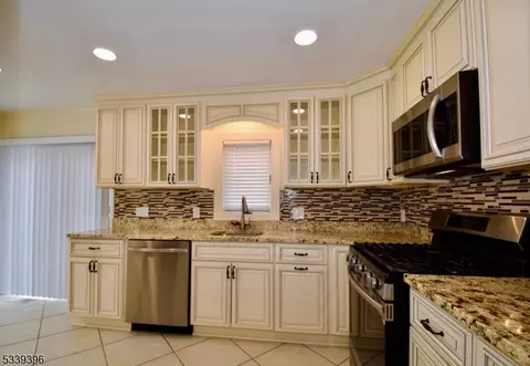 366 Mountain Ave, Springfield, NJ 07081 photo 19