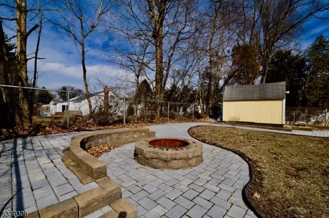 366 Mountain Ave, Springfield, NJ 07081 photo 3