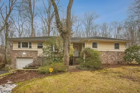 99 Hamilton Ave, Berkeley Heights, NJ 07922