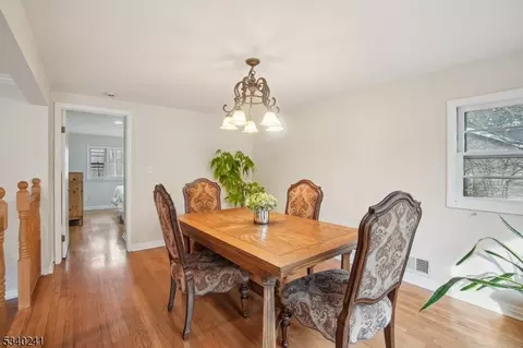 99 Hamilton Ave, Berkeley Heights, NJ 07922 photo 7