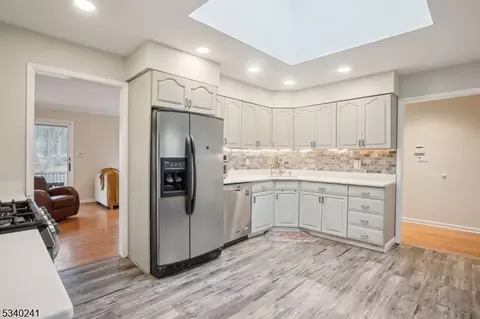 99 Hamilton Ave, Berkeley Heights, NJ 07922 photo 10