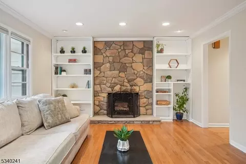 99 Hamilton Ave, Berkeley Heights, NJ 07922 photo 5