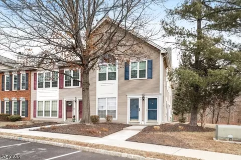 109 Amethyst Way #109, Franklin Park, NJ 08823