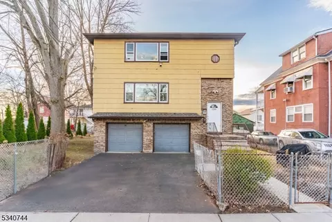 1026 Warren St, Roselle, NJ 07203