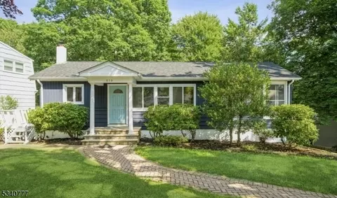 619 Bensel Dr, Mount Arlington Boro, NJ 07850