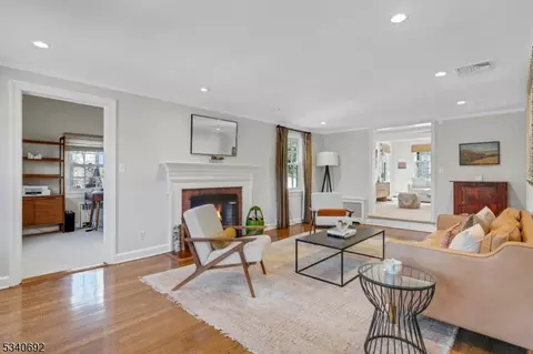 1 Lorraine Rd, Summit, NJ 07901 photo 3
