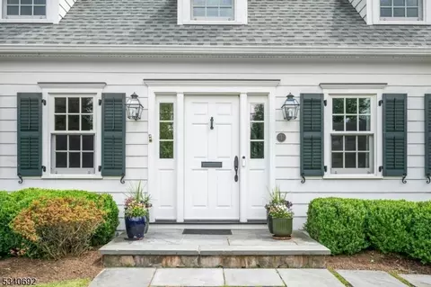 1 Lorraine Rd, Summit, NJ 07901 photo 2