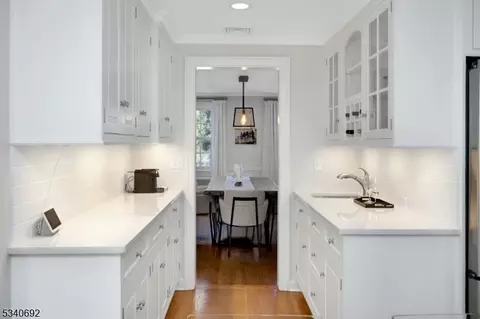 1 Lorraine Rd, Summit, NJ 07901 photo 11