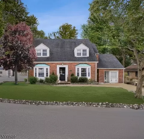 114 Terrace Pkwy, Lincoln Park, NJ 07035