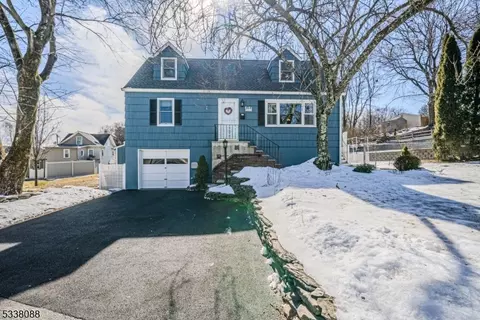 11 James Ct, Rockaway, NJ 07866