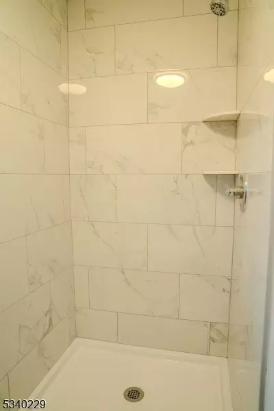 529 E 2nd St, Bound Brook, NJ 08805 photo 18