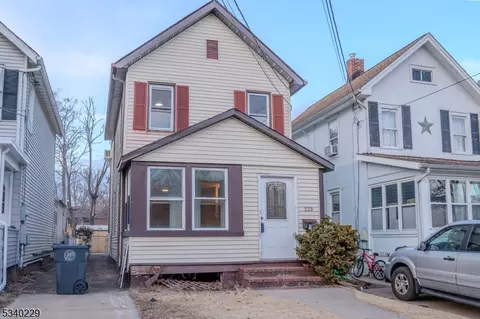 529 E 2nd St, Bound Brook, NJ 08805 photo 2
