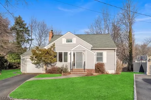 20 Dayton Ct, Springfield, NJ 07081
