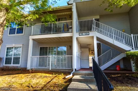 116 Lindsey Ct #116, Franklin Park, NJ 08823