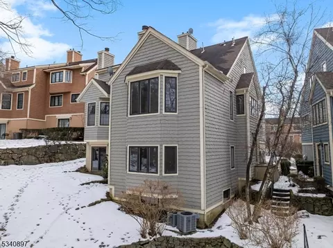51 Shearwater Ln, Wayne, NJ 07470 photo 16