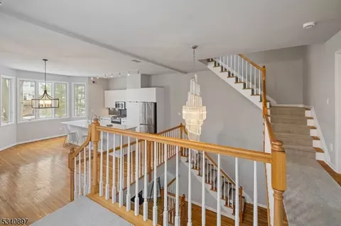 51 Shearwater Ln, Wayne, NJ 07470 photo 7