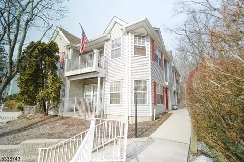 5213 Tudor Dr #5213, Pompton Plains, NJ 07444