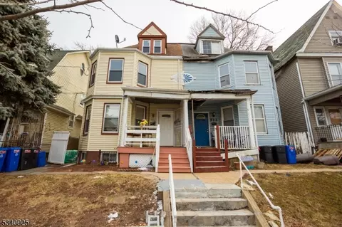 915 Lake St, Newark, NJ 07104