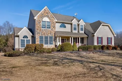 20 Red Fox Ct, Montgomery, NJ 08558
