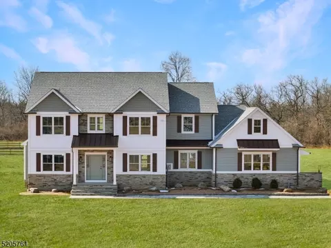 6 Marshalls Rd, Frenchtown, NJ 08825