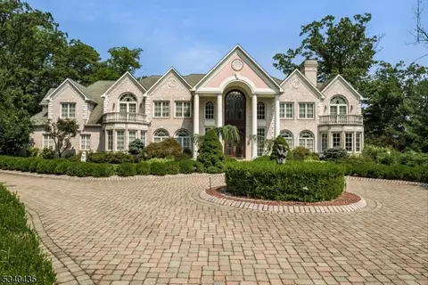 18 Quail Run, Warren, NJ 07059