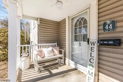44 Cedar Pl, Wayne, NJ 07470 photo 3